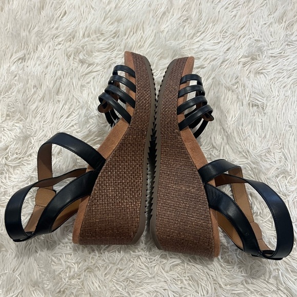 Vionic Clarisa Raffia Sandal - Size 9.5 - Picture 7 of 9